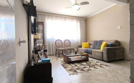 Sobrado à venda ou locação, no Jardim São Ricardo