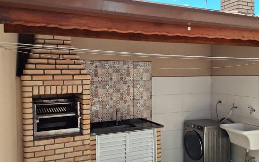 Lindo sobrado à venda no Jardim Regina