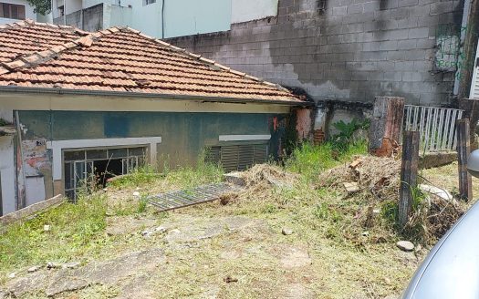 Investimento – Terreno à venda com 301 metros, sendo 10 de frente