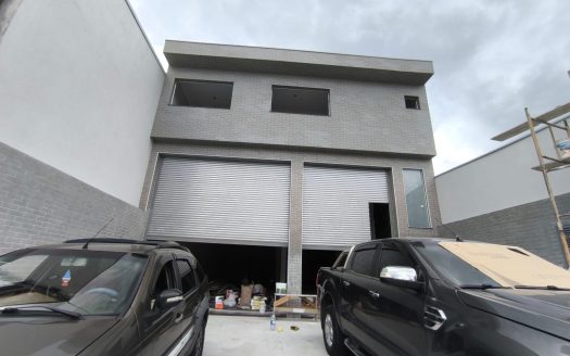 Locação – Salão 300 m2 e conjuntos comerciais 50 m2 – Avenida comercial de grande movimento em Pirituba