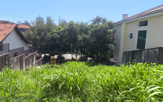 Alto padrão – Terreno à venda – 430 m2