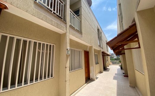 Sobrado condomínio fechado R$ 430.000,00 – Vila Boaçava