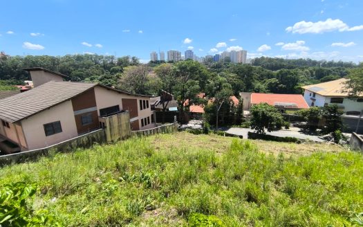 Alto padrão – São dois terrenos à venda, vizinhos