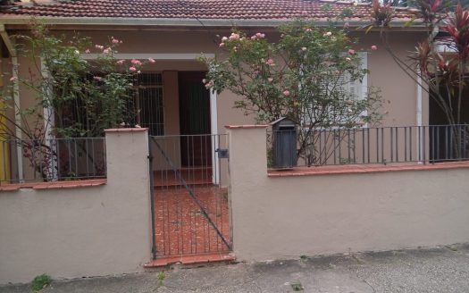 Investimento – Terreno de 252 m2 (10,5×24), com casa, no Jardim Maristela