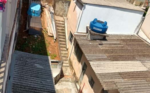 Investimento – Terreno de 520 m2 (10×52), com casas, na Vila Clarice – próximo da estação de trem