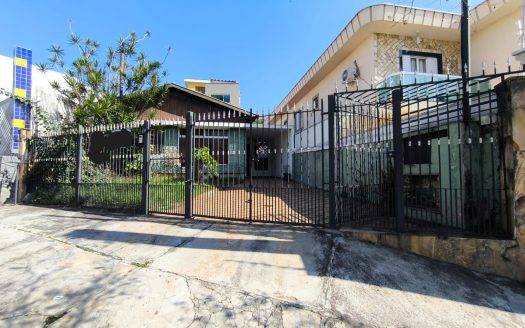 Investimento – Casa térrea c/ edícula em terreno de 243 m2 (10,67 de frente) – Apenas R$ 800.000,00