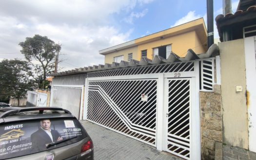 Sobrado à venda na Vila Barreto – 3 dorms, 2 vagas – R$ 640.000,00