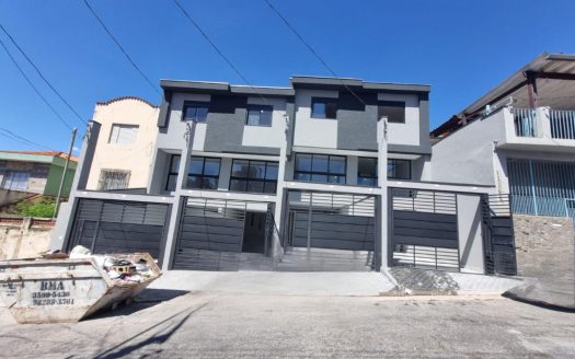 Sobrado novo à venda na Vila Bonilha – 3 dorms, 2 vagas – R$ 830.000,00